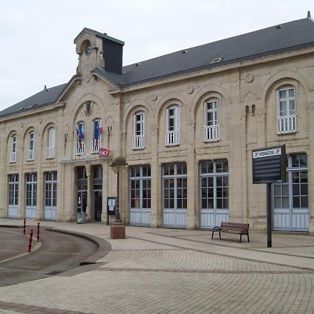 Le Relais De La Gare Hotel Dole Buitenkant foto