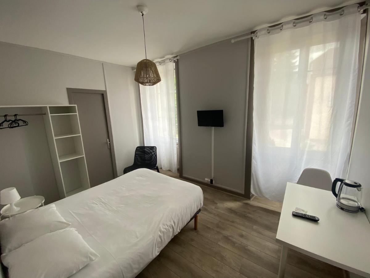Le Relais De La Gare Hotel Dole Buitenkant foto